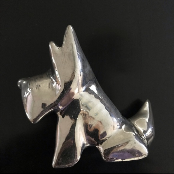 Vintage Metal Scottie Dog S & P Shakers, each 2 3/4” H x 1 1/2” W x 3” D - Picture 11 of 15